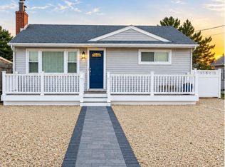234 W 10th St, Ship Bottom, NJ 08008