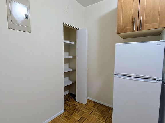 3rd image of 542 E 79th St APT 1T