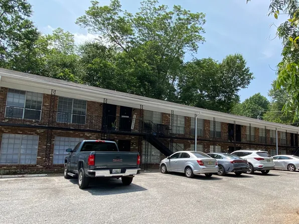Gas Lite Apartments, 301 E Choccolocco St APT 12, Oxford, AL 36203