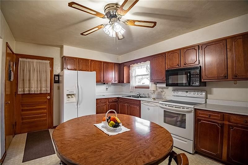 855 Robertson Rd, Hermitage, PA 16148 Zillow