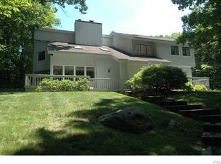 44 Treadwell Ln, Weston, CT 06883
