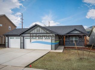 8301 W Splitrail Ave, Rathdrum, ID 83858