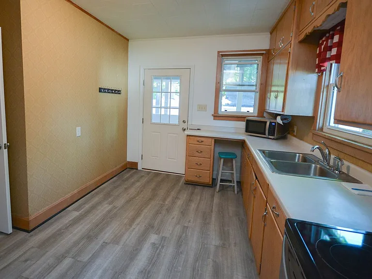 428 9th Ave SE — Photo 4