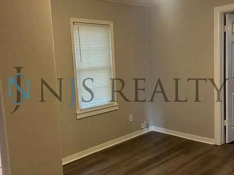 7029 Berry Ave — Photo 13