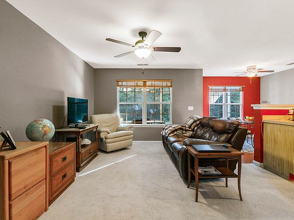 5th image of 403 Dante Cir
