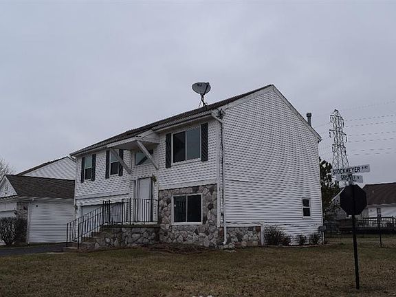 3rd image of 1961 Stockmeyer Blvd