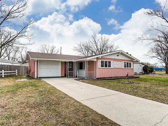 2nd image of 5675 Revere Dr