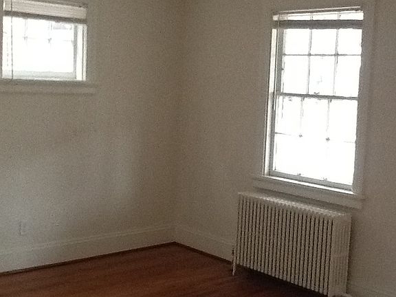 5th image of 3330 W Grace St