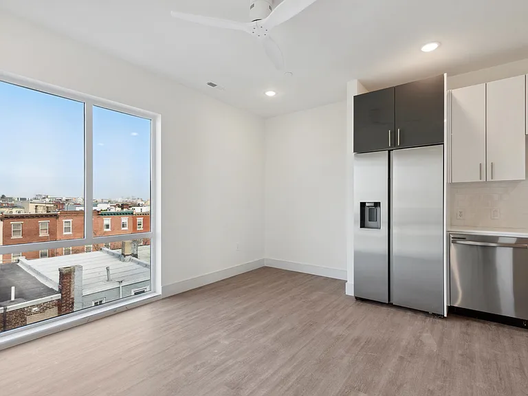 1221 E Fletcher St #409A — Photo 9
