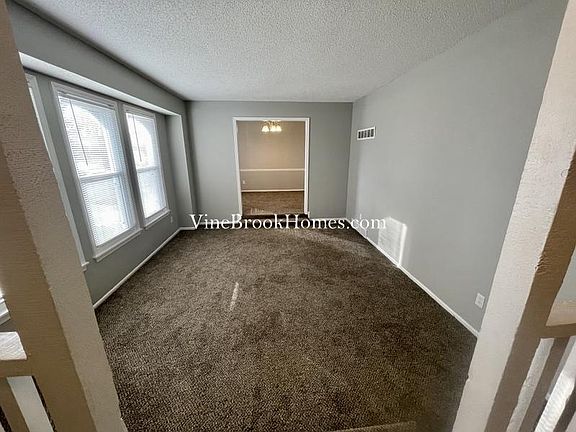 3rd image of 12512 Craig Ave