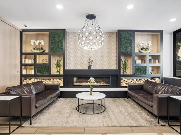 420 East 80th Street image 7 of 14