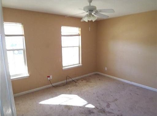 5th image of 7917 Longwood Dr