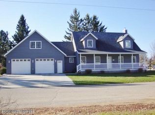 17 3rd Ave SW, Verndale, MN 56481