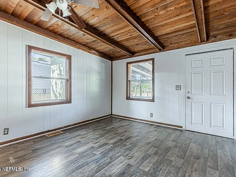 8306 Galveston Ave — Photo 5