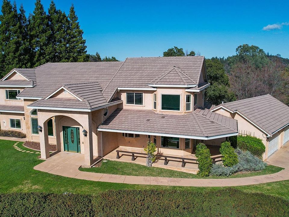 1st image of 1450 Shadow Mountain Ct