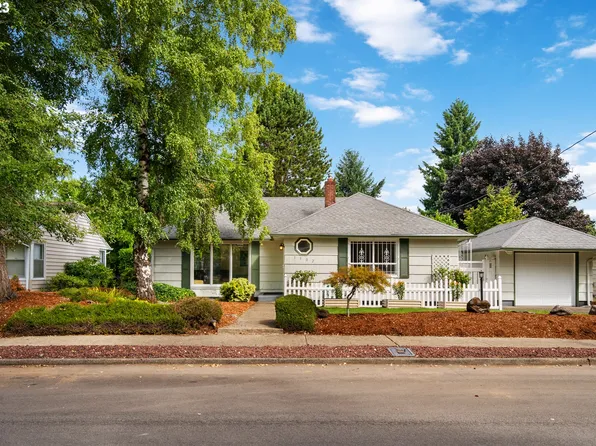 1302 NW 48th St, Vancouver, WA 98663