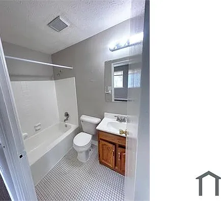 2 bed, 1000 sqft, $1,195 — Photo 1
