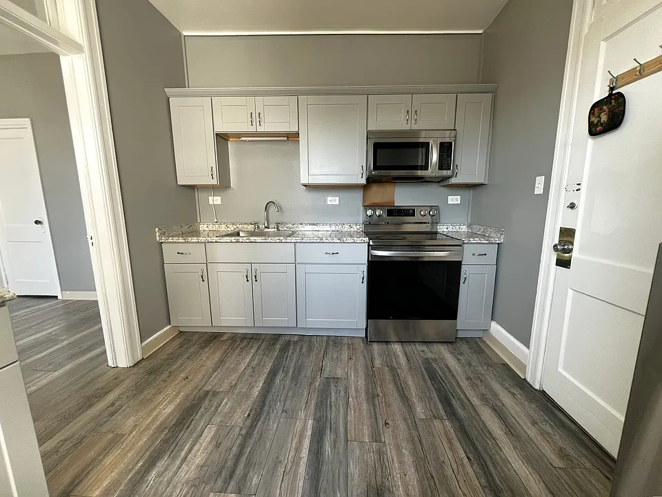 2 Raymond Ave #2A