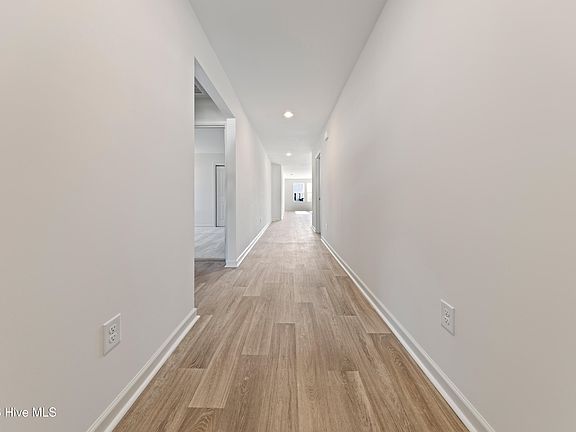 3rd image of 143 Maymont St