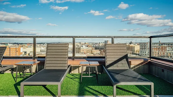 Rented by Nooklyn NYC LLC | media 103