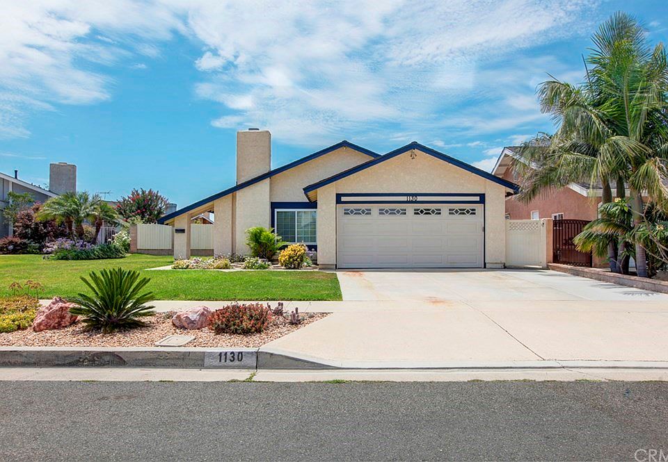 1st image of 1130 W Sierra Dr