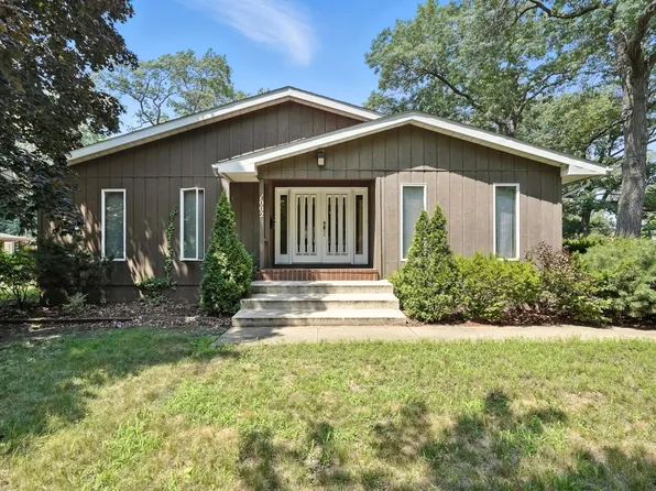 7002 Woodmar Ave, Hammond, IN 46323