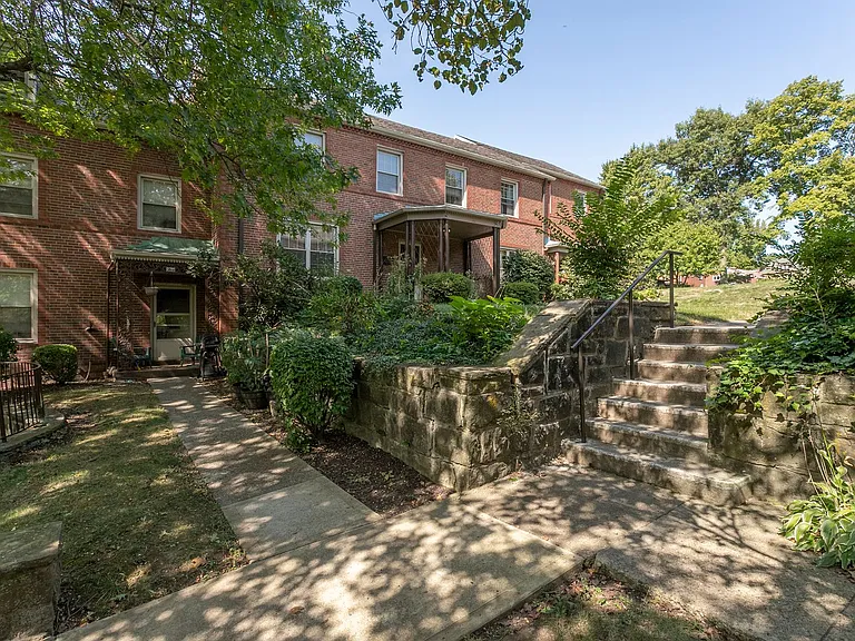 101 S Linwood Ave — Photo 19