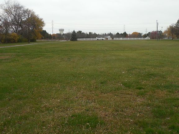 3rd image of 4702 Cosgray Rd