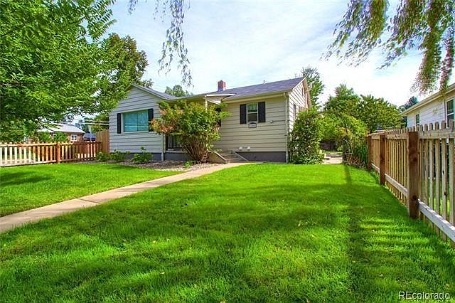 Beautiful Front Yard
