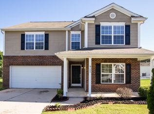 9125 Corey Common Ave, Charlotte, NC 28216