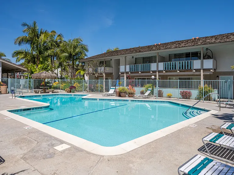 Beach Creek Resort Apartments — Photo 1