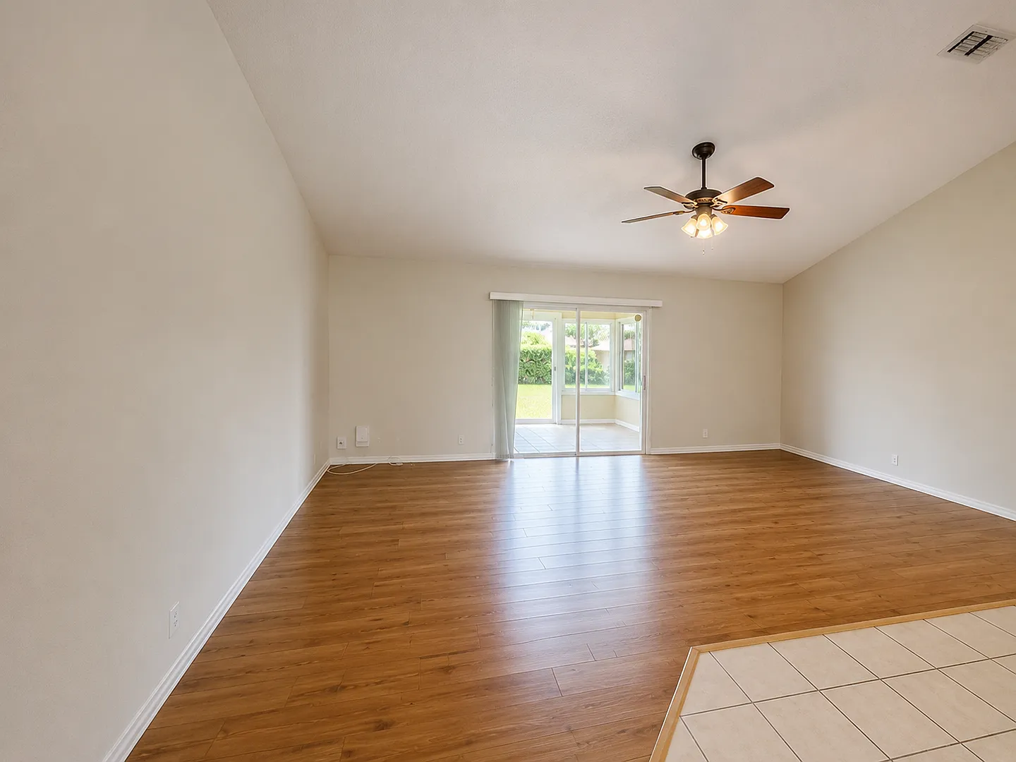 3-Bedroom, 2-Bath home, Quiet Neighborhood in Palm Coast! — Photo 2