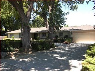 4th image of 1075 Pomeroy Ave