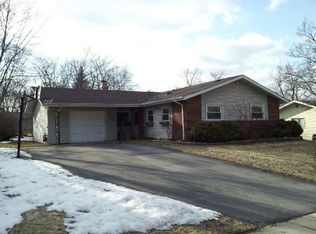 1620 Bedford Rd, Hoffman Estates, IL 60169