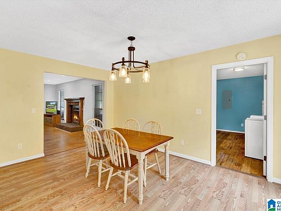 5th image of 3509 Pear St