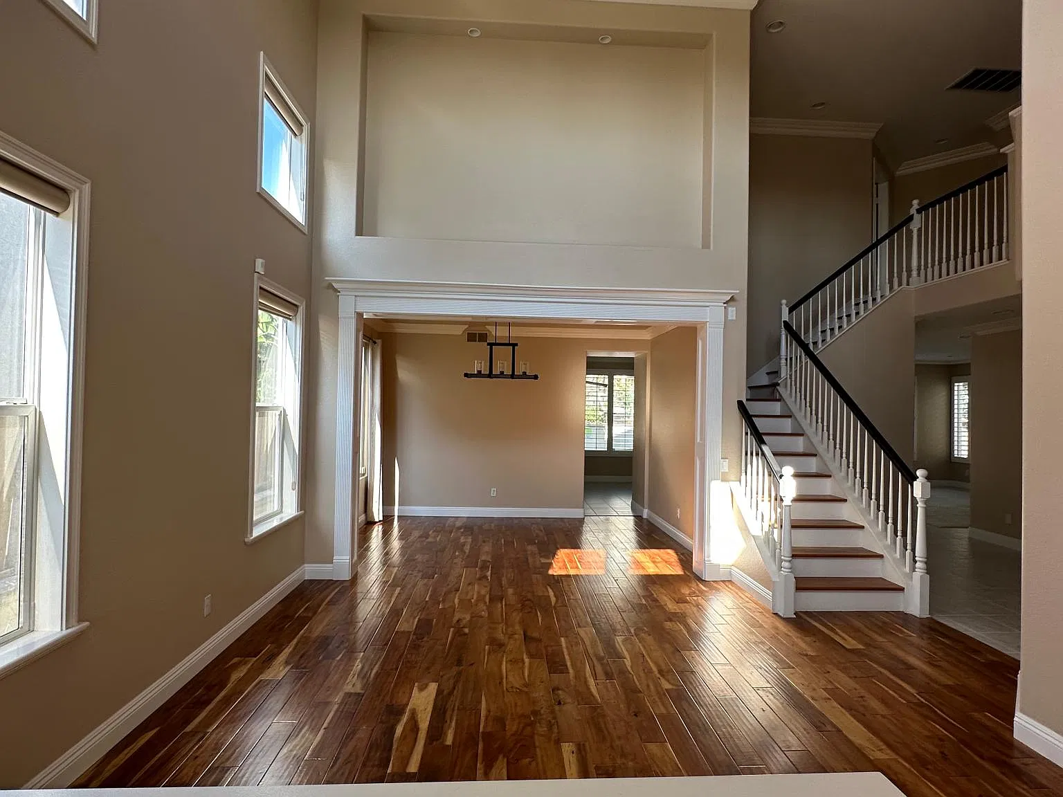 6271 Canyon Bluff Ct — Photo 3