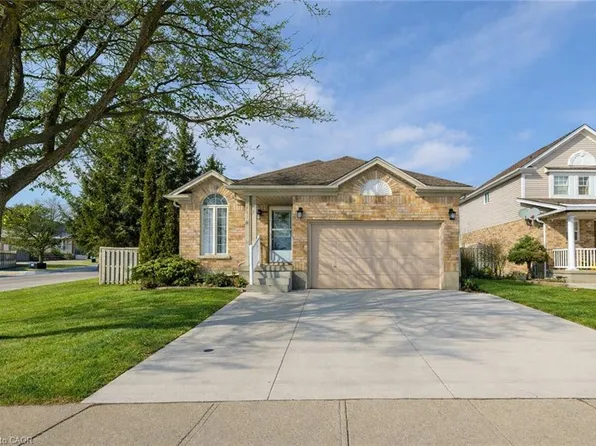 617 Trico Dr, Cambridge, ON N3H 5P2