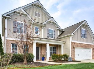 821 Blue Moon Ct, Greensboro, NC 27455