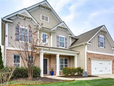 821 Blue Moon Ct, Greensboro, NC, 27455