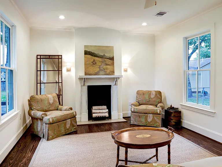 138 Lakeview Dr — Photo 4