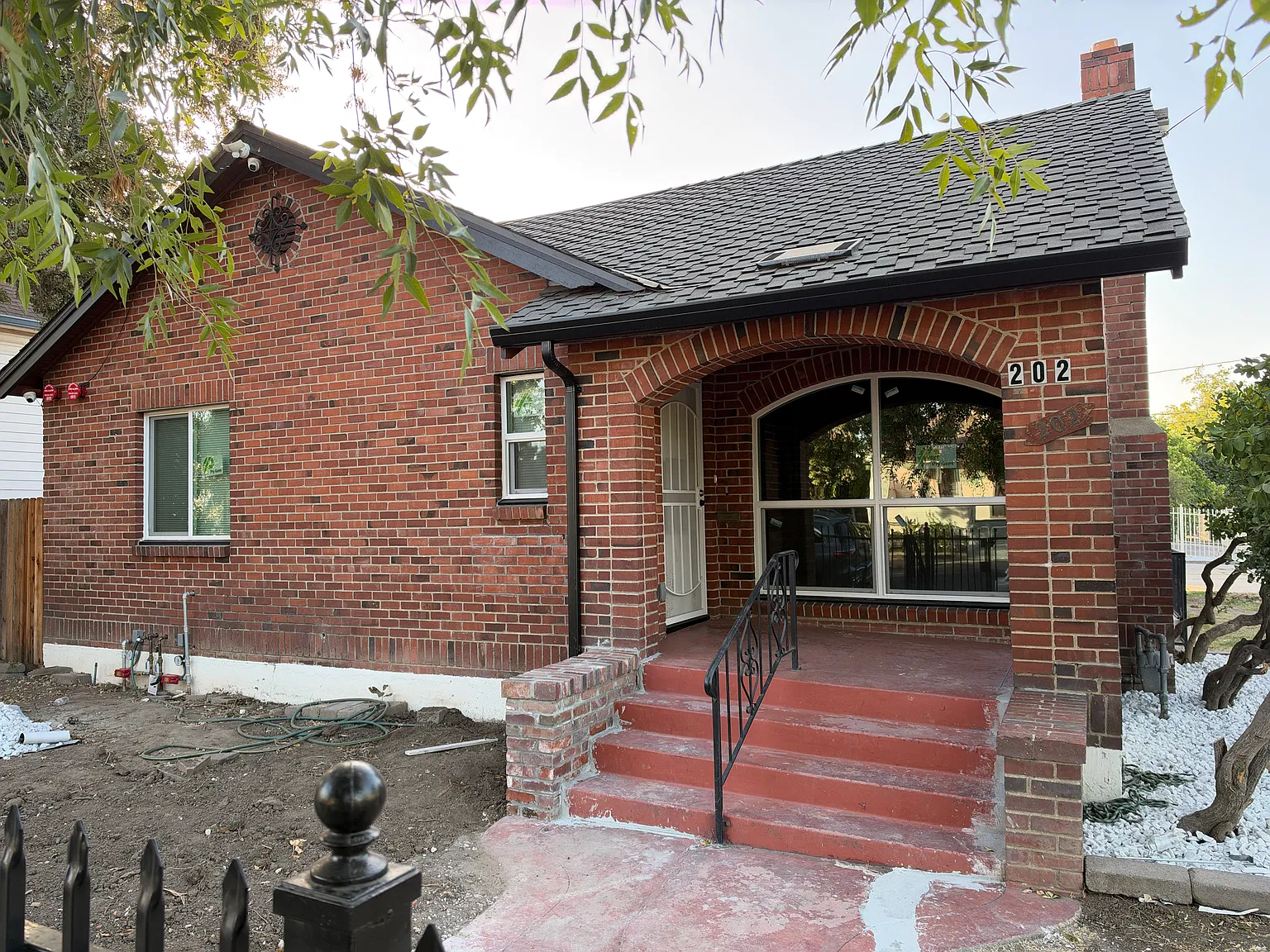 4 bed, 1724 sqft, $3,000 — Photo 1