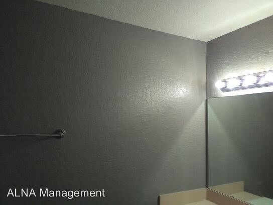 3rd image of 3229 Hanger Ave