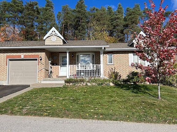 2nd image of 808 Jane Blvd