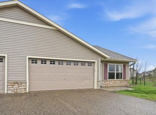 1262 Norway Pine Cir, New Richmond, WI 54017