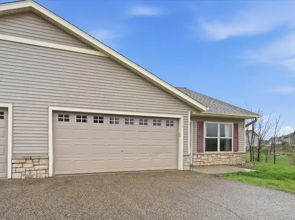 1262 Norway Pine Cir, New Richmond, WI 54017
