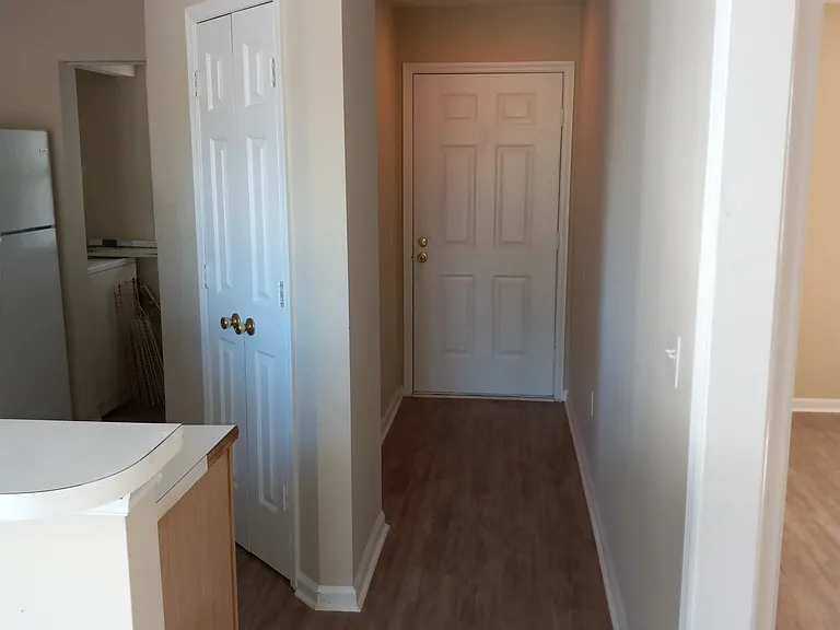 589 Blue River Ct #4F — Photo 12