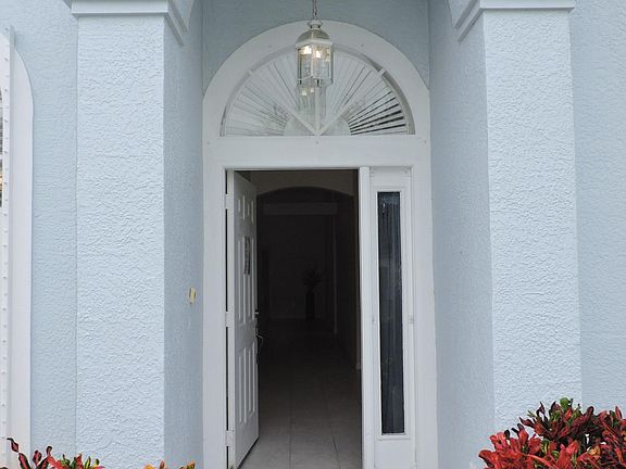 2nd image of 2080 Hedgerow Dr