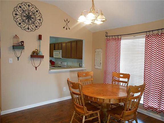 5th image of 10209 Eureka Springs Ct