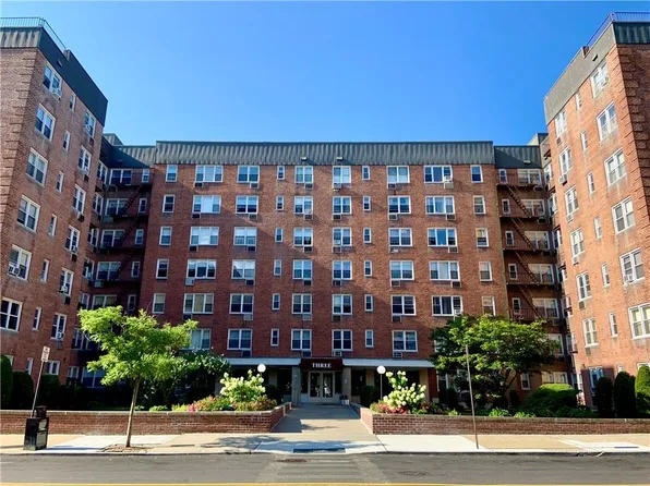 3 Sadore Lane #7J, Yonkers, NY 10710