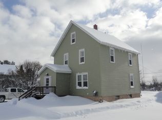 20245 Lower Pewabic St, Hancock, MI 49930